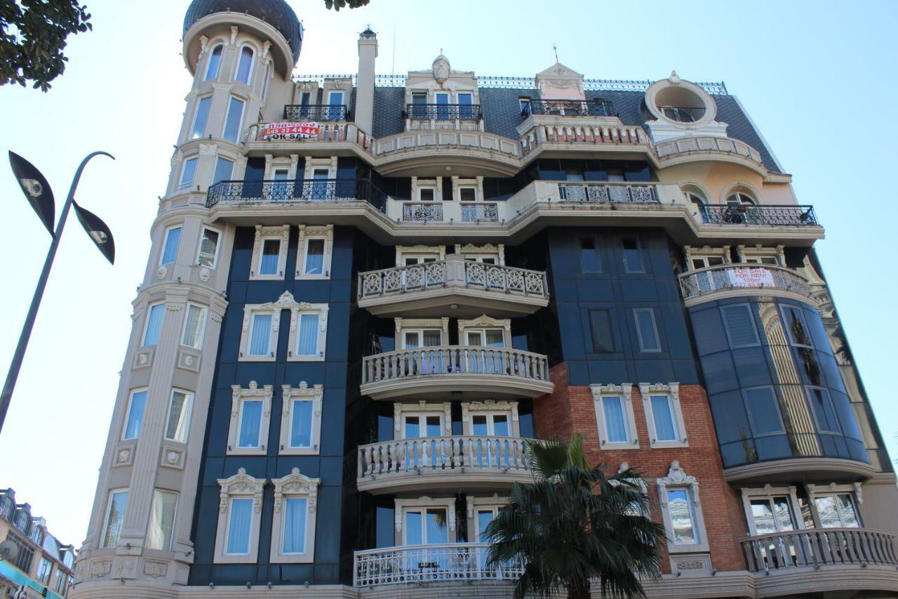 Batumi Apartment In Front Of Sheraton Екстериор снимка