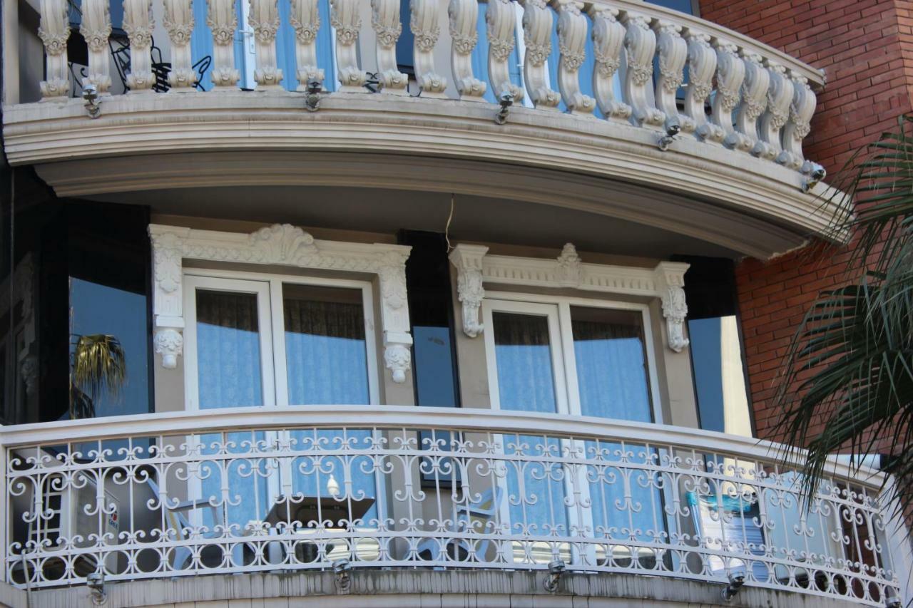 Batumi Apartment In Front Of Sheraton Екстериор снимка