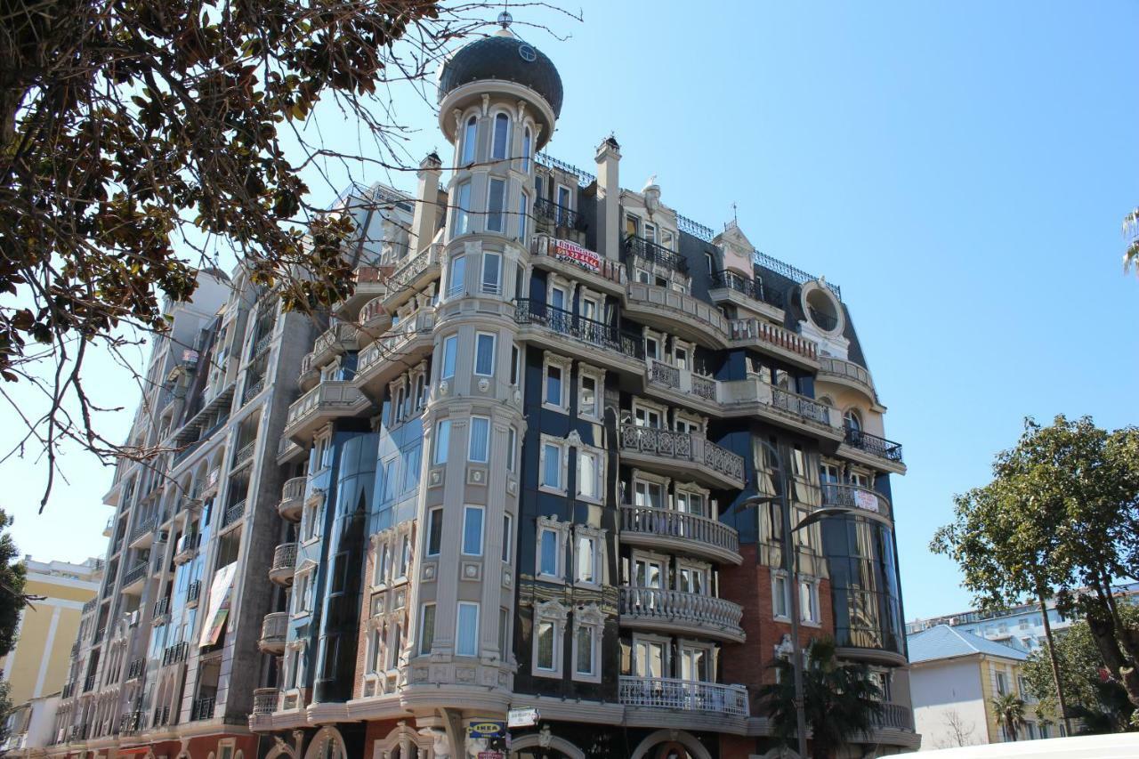 Batumi Apartment In Front Of Sheraton Екстериор снимка